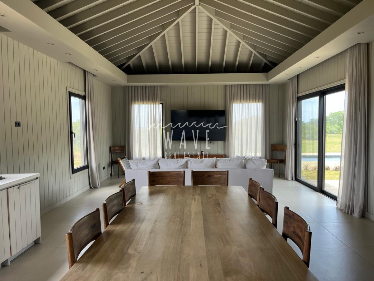 Casa ID.5412 - Venta Alquiler Casa 4 dormitorios y servicio Puerto Quetzal La barra