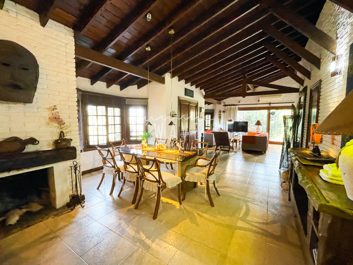 Casa ID.4349 - Alquiler y venta hermosa casa en playa mansa 