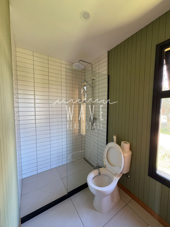 Casa ID.4902 - Venta de Casa y alquiler temporal , con 3 dormitorios en La Barra.