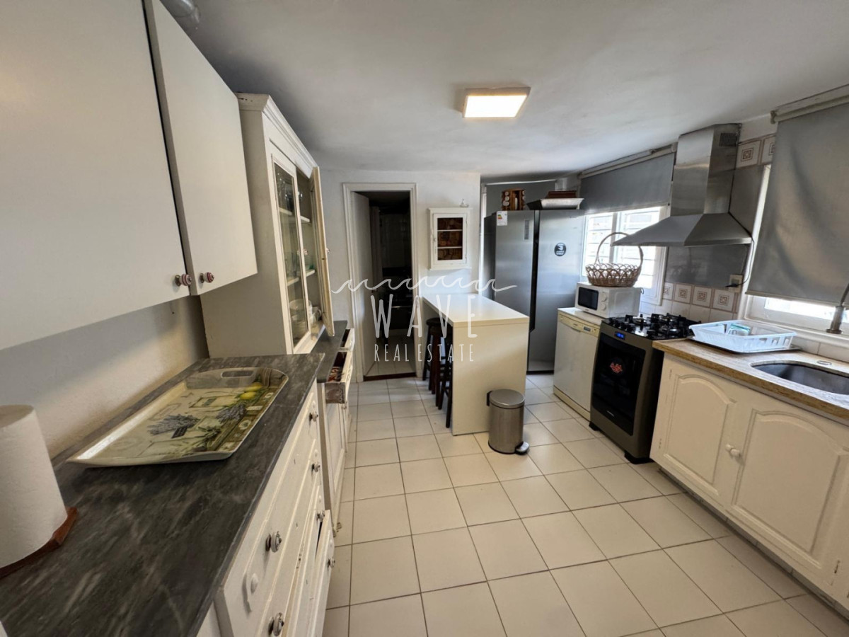 Casa ID.5952 - Alquiler temporada y venta casa 4 dormitorios a pasos del mar en la barra 