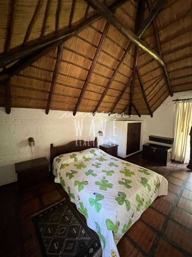 Casa ID.3734 - La Barra, El Tesoro, 3 dormitorios, estar, 2 baños, parrillero.