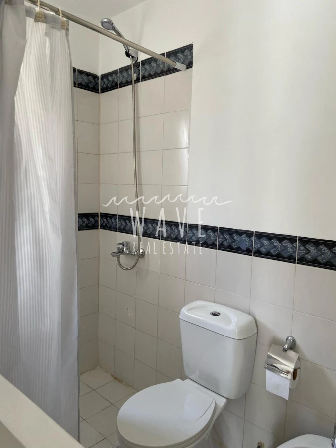 Casa ID.5036 - Venta de Casa de 6 dormitorios en Balneario Buenos Aires, con piscina