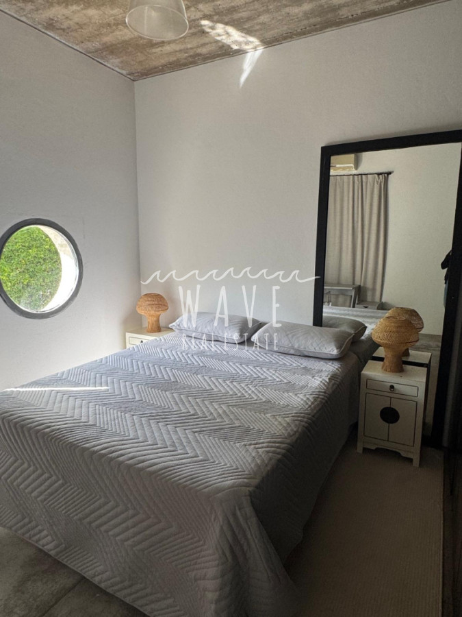Casa ID.5443 - Venta de casa de 4 dormitorios en la venta en La Arbolada, Punta del Este