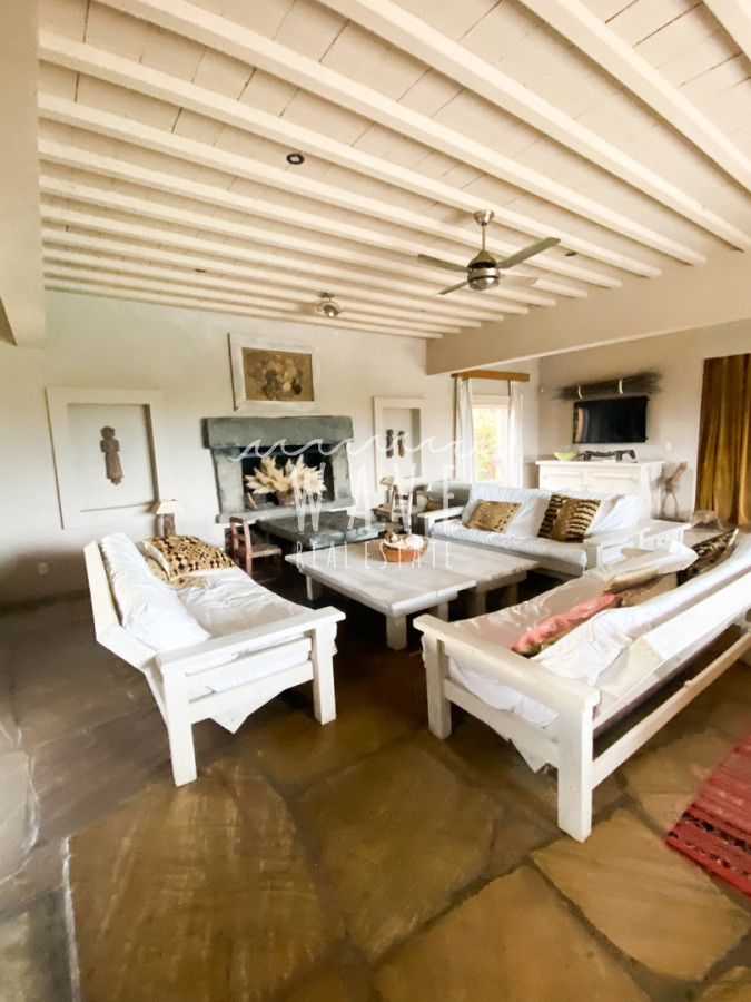 Casa ID.5179 - Venta de casa de 5 dormitorios en Punta Piedras, Manantiales