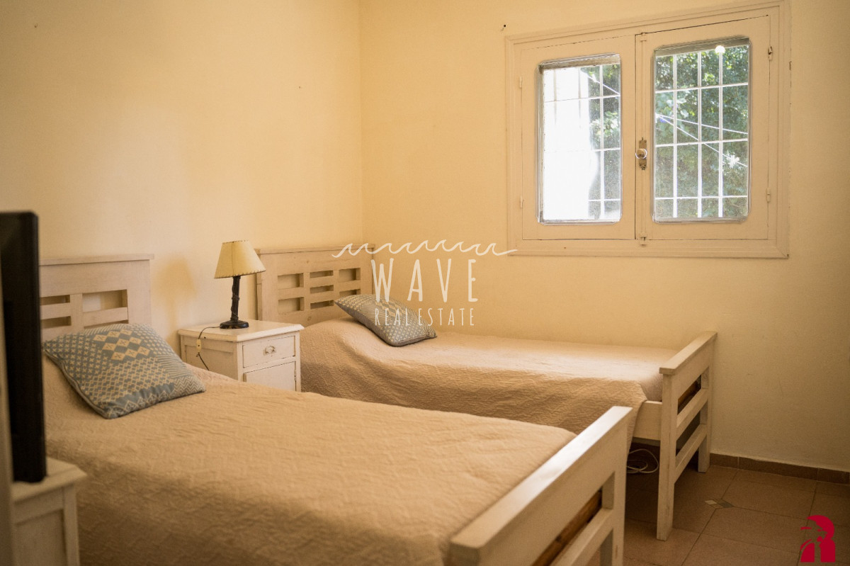 Casa ID.5308 - Venta de casa de 4 dormitorios + dep. en Cantegril, Punta del Este