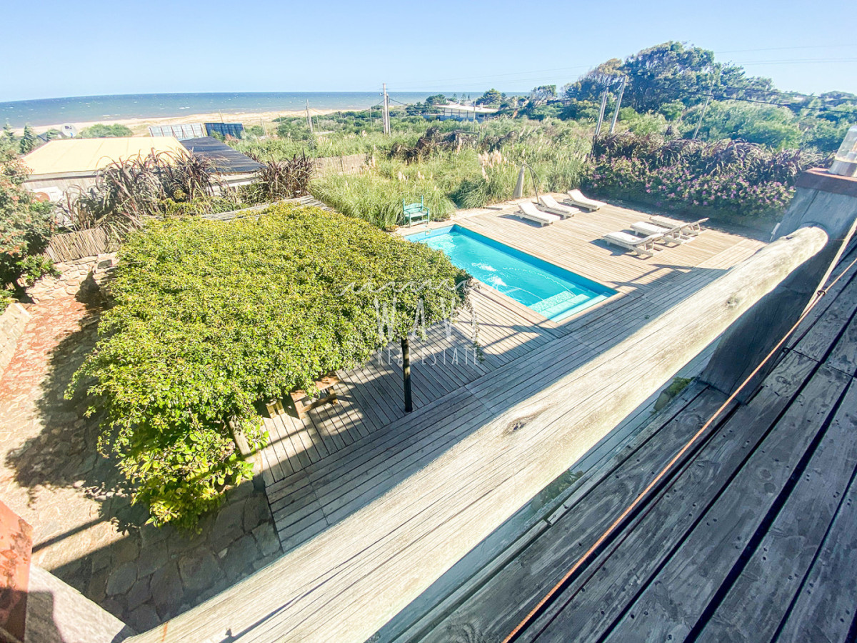 Casa ID.5179 - Venta de casa de 5 dormitorios en Punta Piedras, Manantiales