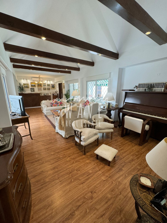 Casa ID.4536 - Venta espectacular casa 4 dorm Mansa, Punta del Este 