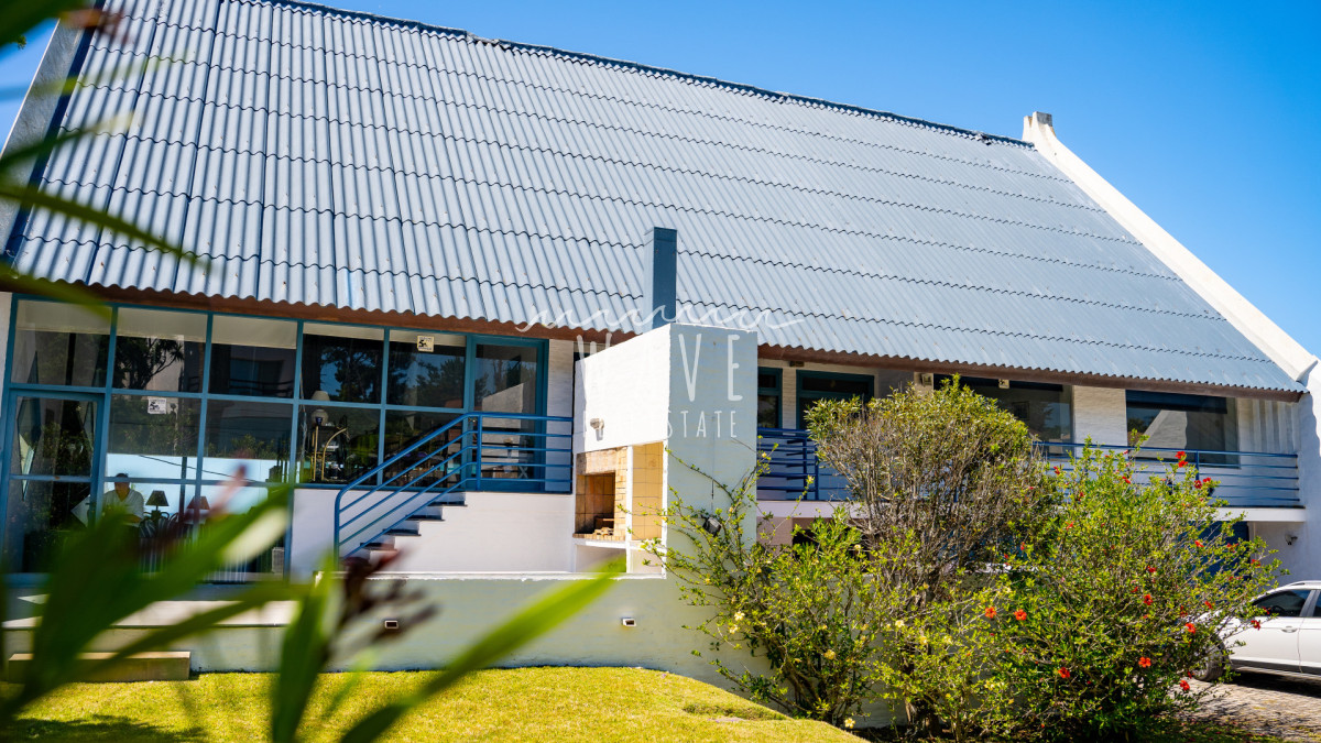 Casa ID.5220 - Venta de casa de 3 dormitorios + dep. en Montoya, La Barra