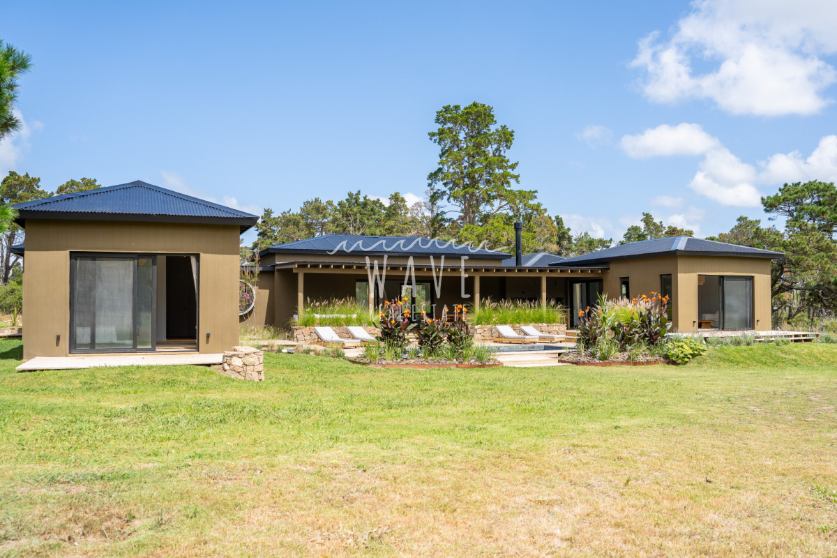 Casa ID.5413 - Venta Alquiler Casa 4 dormitorios Puerto Quetzal La Barra 