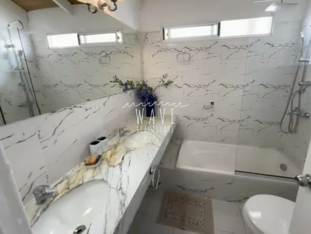 Casa ID.4975 - Venta de casa , con 4 dormitorios  en La Barra