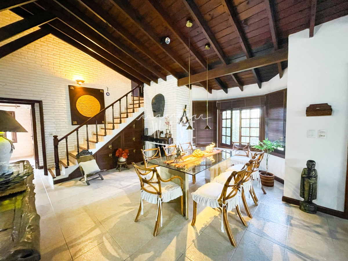 Casa ID.4349 - Alquiler y venta hermosa casa en playa mansa 