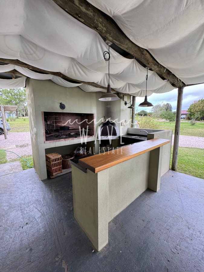 Casa ID.4767 - Venta, Casa en Barrio Privado El Quijote, 3 dormitorios, piscina y parrillero.