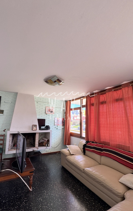 Casa ID.4905 - Venta de Apartamentos, de 2 y 3 dormitorios, en Las Delicias, a 4 cuadras de la Playa