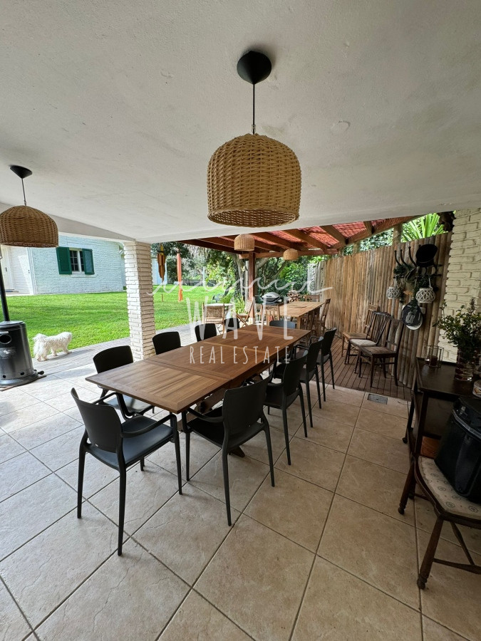 Casa ID.4484 - Brava, zona Torre del Agua, casa de 5 dormitorios y casa de huéspedes, en alquiler de verano