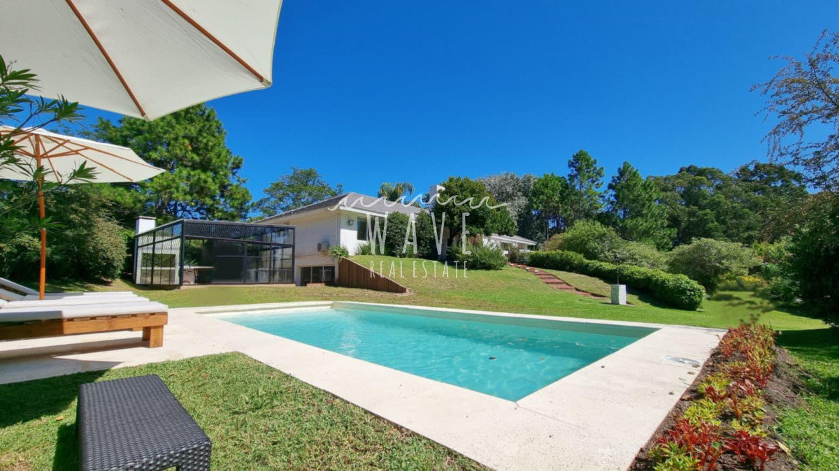 Casa ID.5287 - Hermosa casa en venta y alquiler anual 