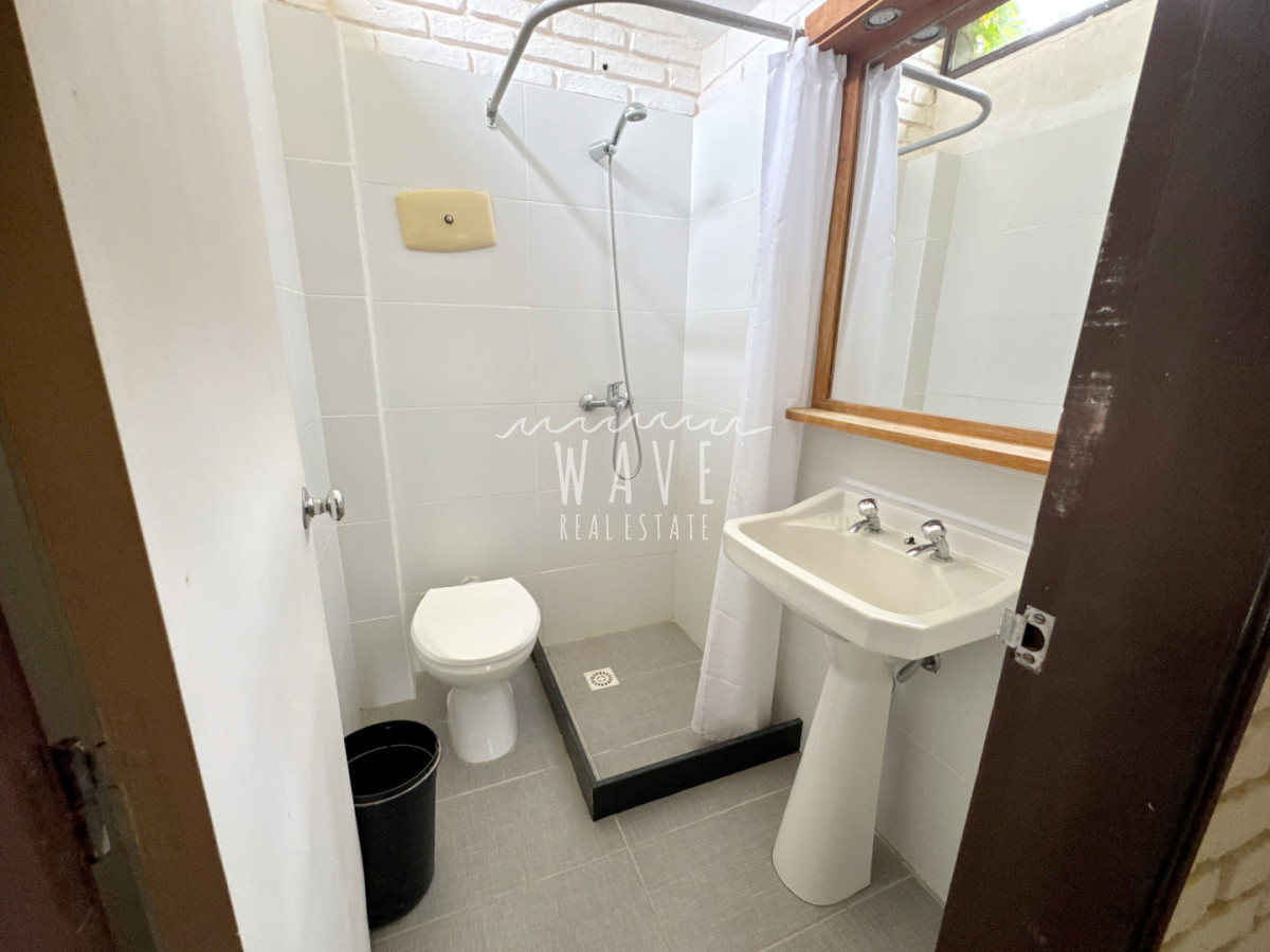 Casa ID.5037 - Venta, Casa de 3 dormitorios en Camino Lussich, Maldonado