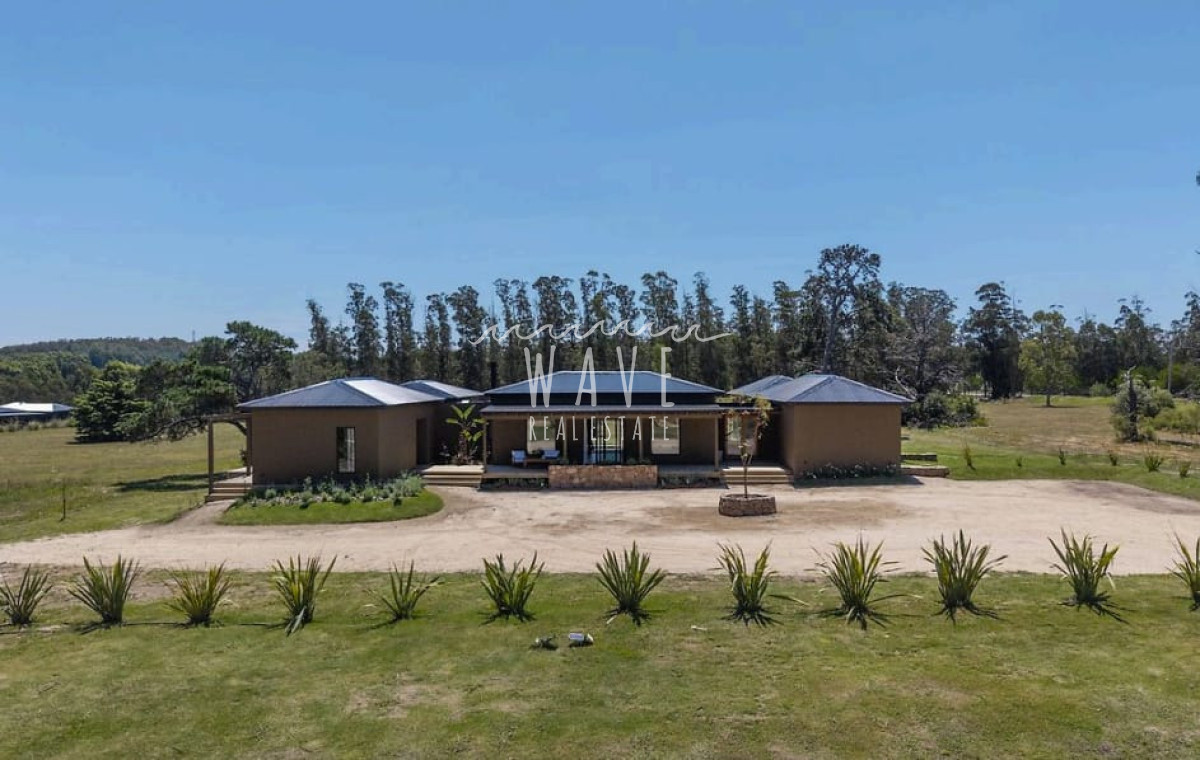 Casa ID.5413 - Venta Alquiler Casa 4 dormitorios Puerto Quetzal La Barra 