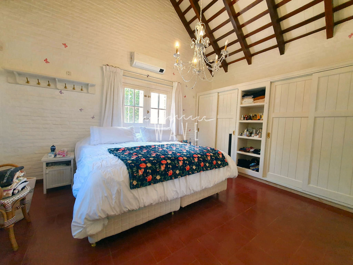 Casa ID.1393 - Venta de Casa de 6 dormitorios en San Rafael, Punta del Este.