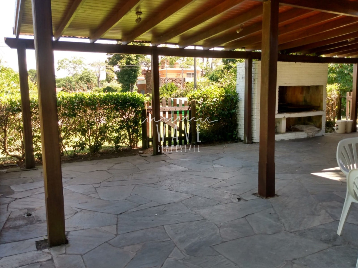 Casa ID.5407 - Casa en playa mansa alquiler invernal y temporal 