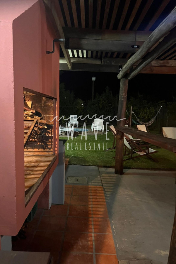 Casa ID.3759 - Casa clásica de 3 dormitorios en Jardines de Cordoba 