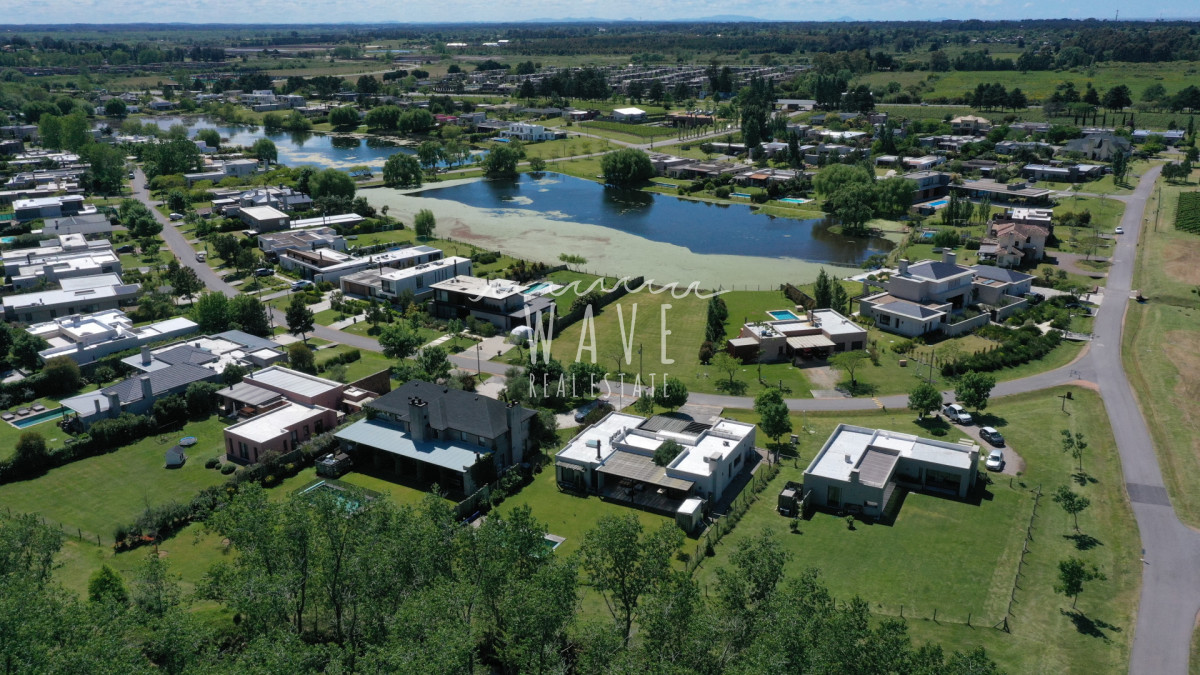 Casa ID.5126 - Venta, Casa de 3 dormitorios en Viñedos de la Tahona, Canelones