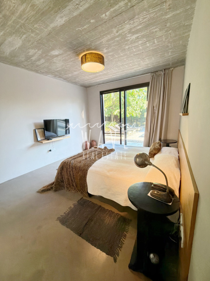 Casa ID.5489 - Venta casa Barrio Privado La Arbolada Punta del Este 