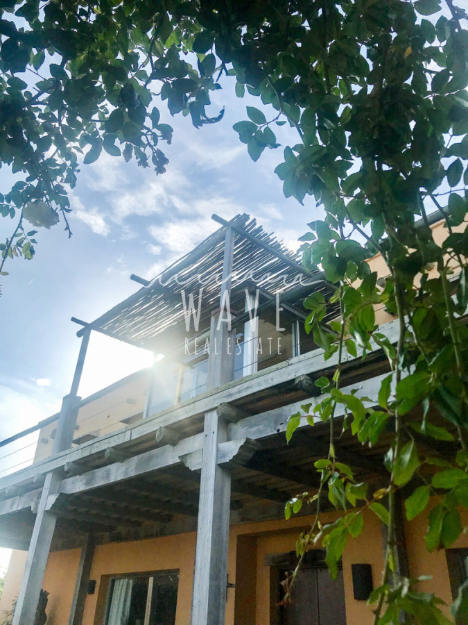 Casa ID.5179 - Venta de casa de 5 dormitorios en Punta Piedras, Manantiales