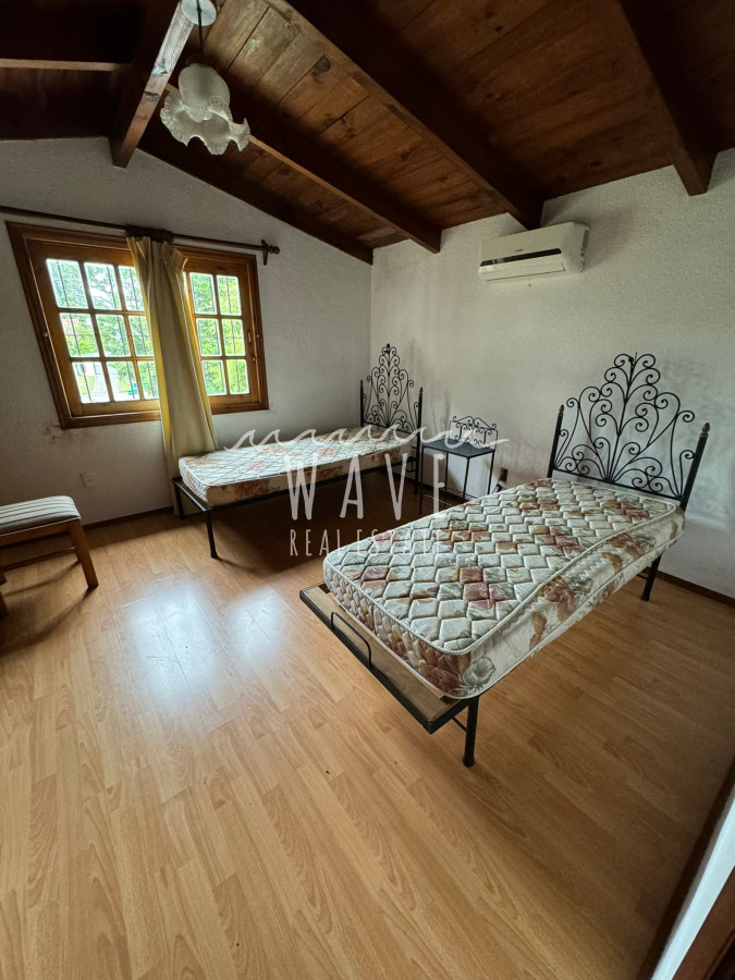 Casa ID.4257 - San Rafael, PDA 12. 3 dormitorios, dep. serv c baño, alarma, cerramiento.