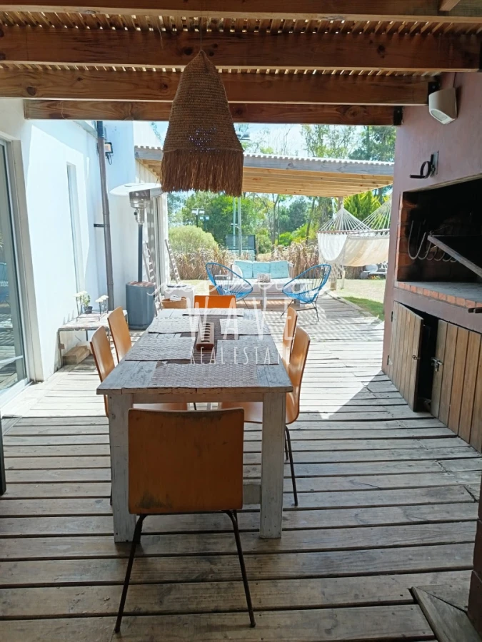 Casa ID.4360 - Alquiler de verano, casa de 3 dormitorios en La Barra, Montoya