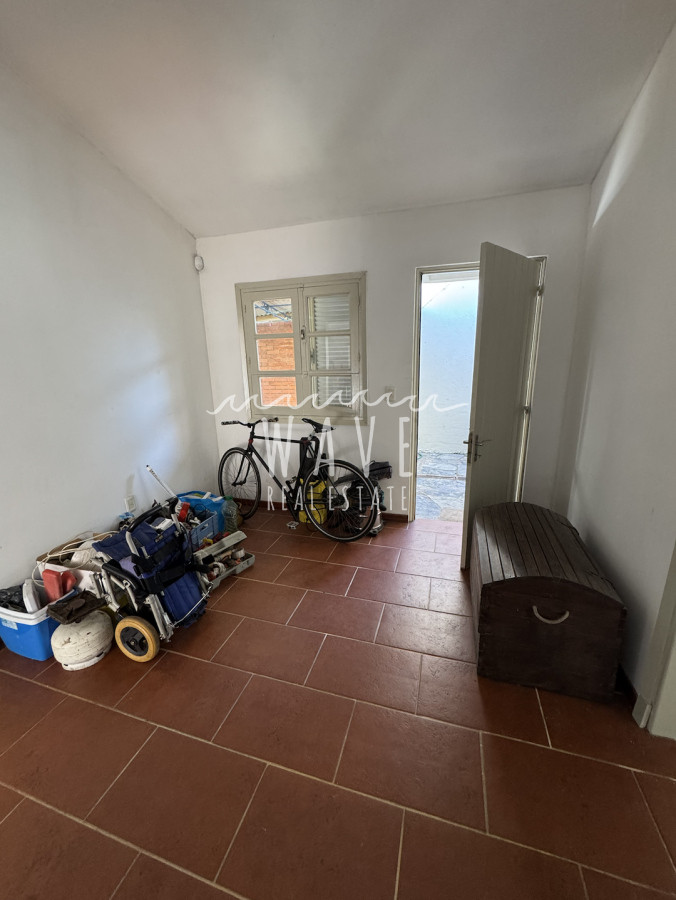 Casa ID.4826 - Venta de Casa en Punta del Este, zona comercial con 2 dormitorios y 2 baños