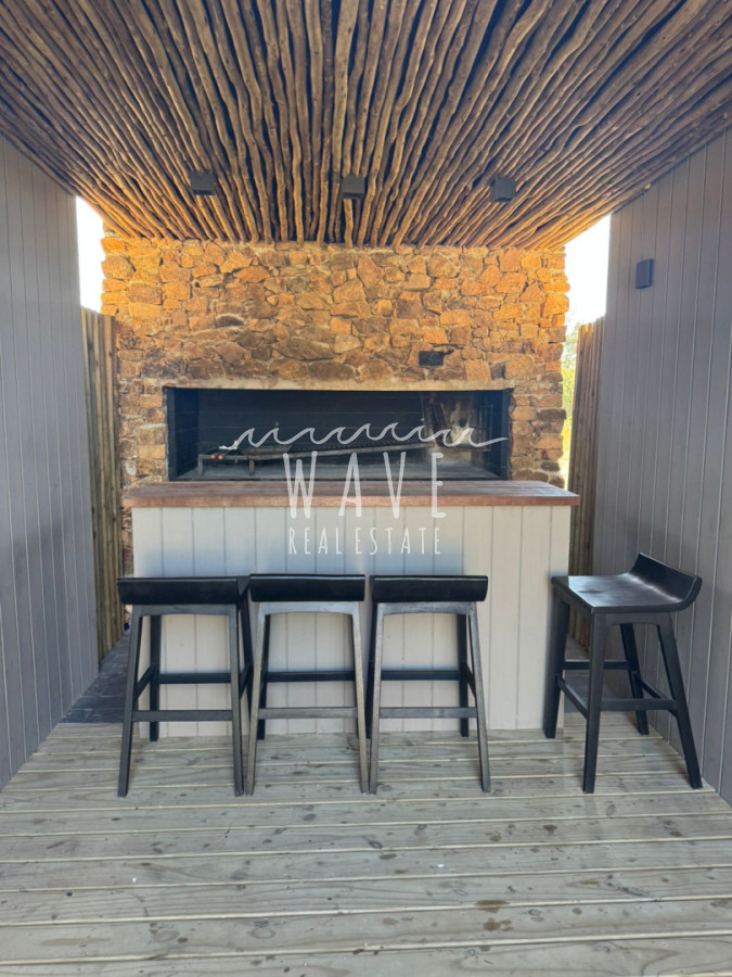 Casa ID.5430 - Venta Casa 4 Suite mas servicio Puerto Quetzal La Barra