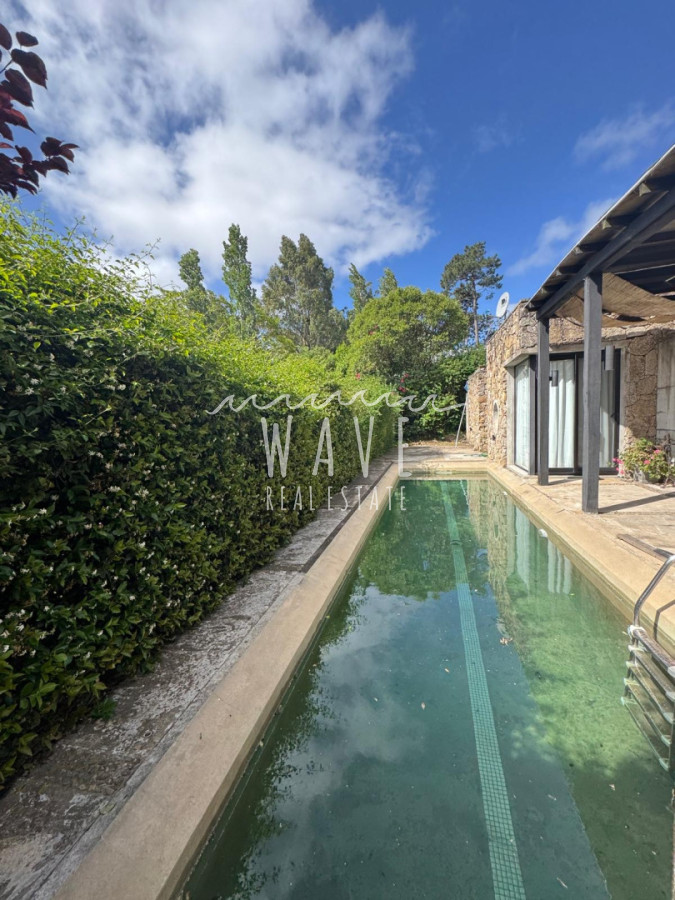 Casa ID.5443 - Venta de casa de 4 dormitorios en la venta en La Arbolada, Punta del Este