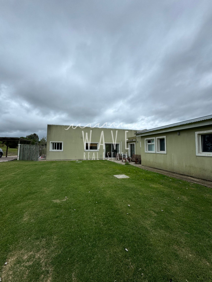 Casa ID.4767 - Venta, Casa en Barrio Privado El Quijote, 3 dormitorios, piscina y parrillero.