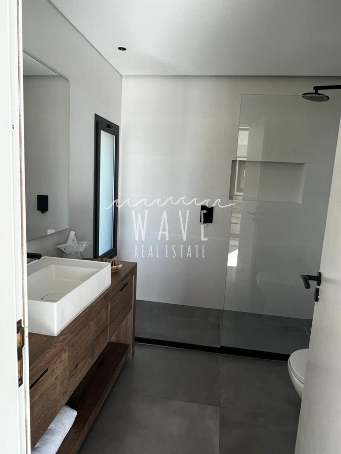 Casa ID.5606 - Venta de casa de 4 dormitorios en Barrio Privado El Quijote