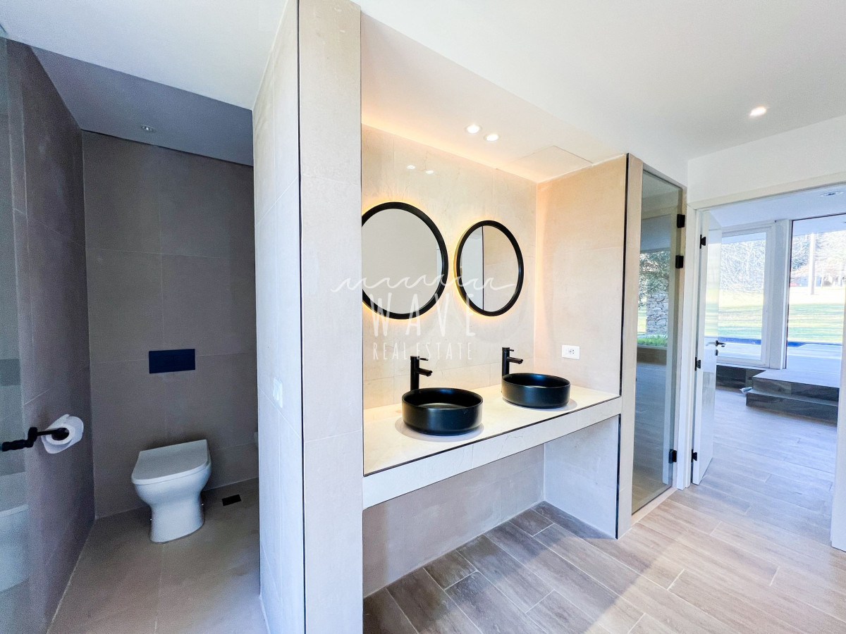 Casa ID.4985 - Alquiler de verano, Casa de 3 dormitorios en Barrio Privado, Punta Ballena, con piscinas y parrillero