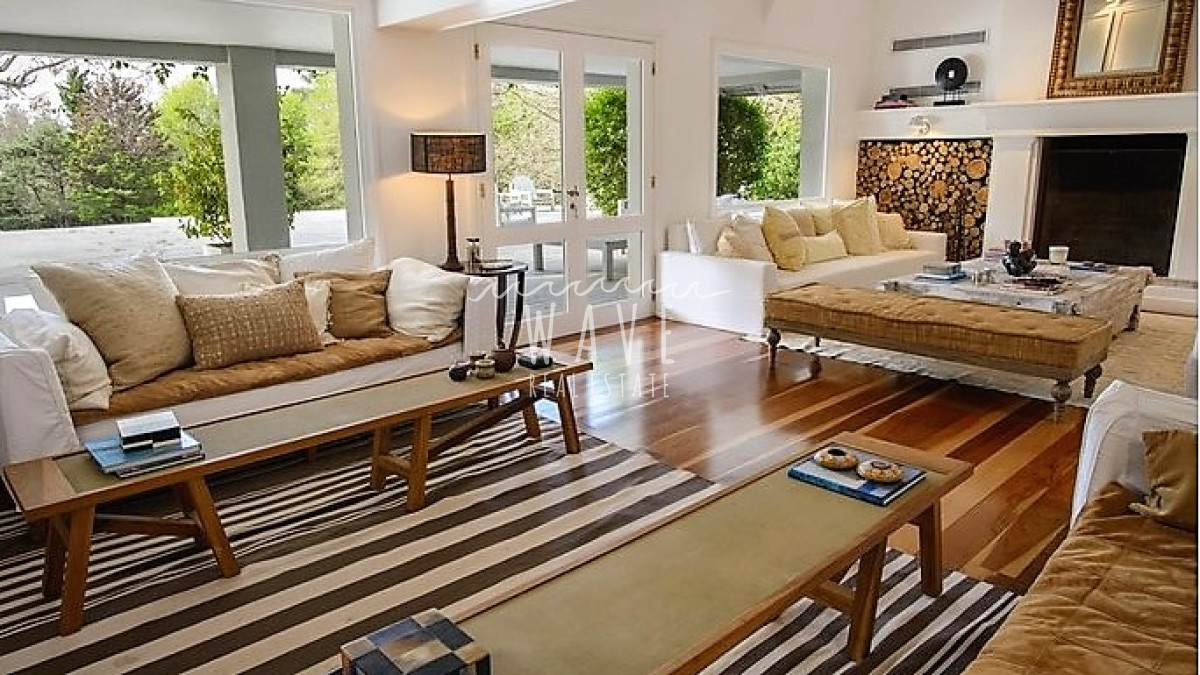 Casa ID.1019 - ELEGANTE Y SOLIDA DENTRO DE UN JARDIN ANOSO