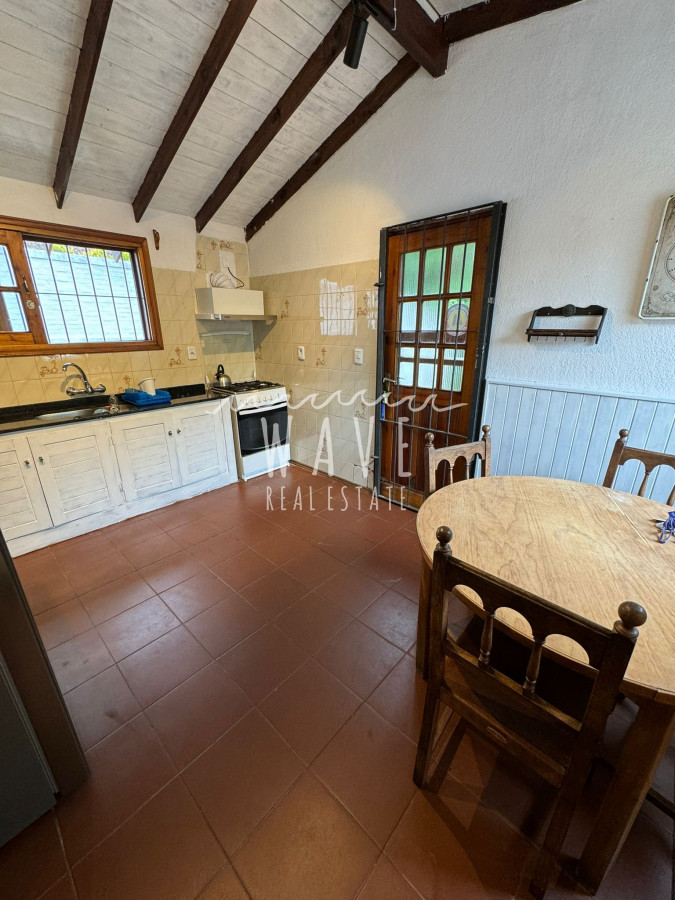 Casa ID.4257 - San Rafael, PDA 12. 3 dormitorios, dep. serv c baño, alarma, cerramiento.