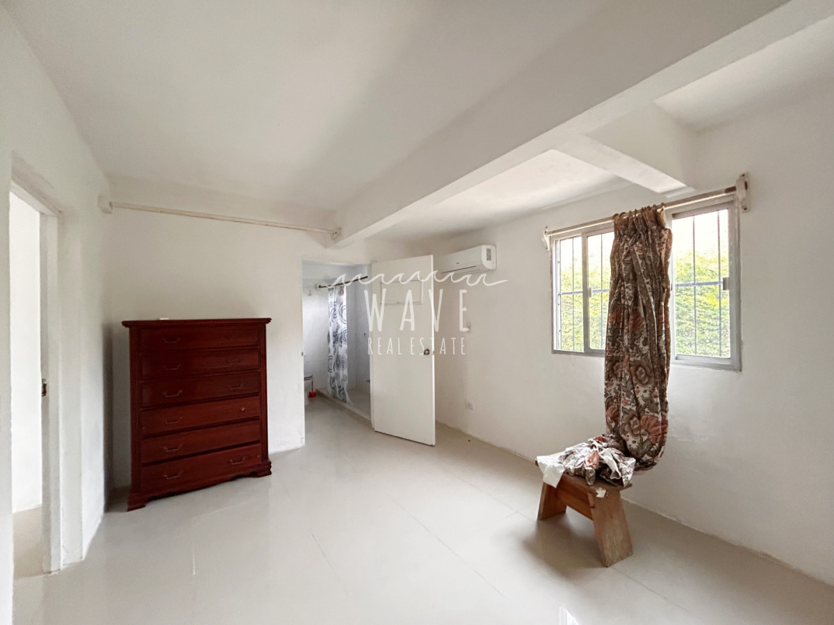 Casa ID.5217 - Casa en Venta en El Tesoro, excelente ubicación 