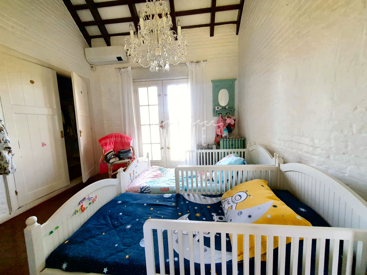 Casa ID.1393 - Venta de Casa de 6 dormitorios en San Rafael, Punta del Este.
