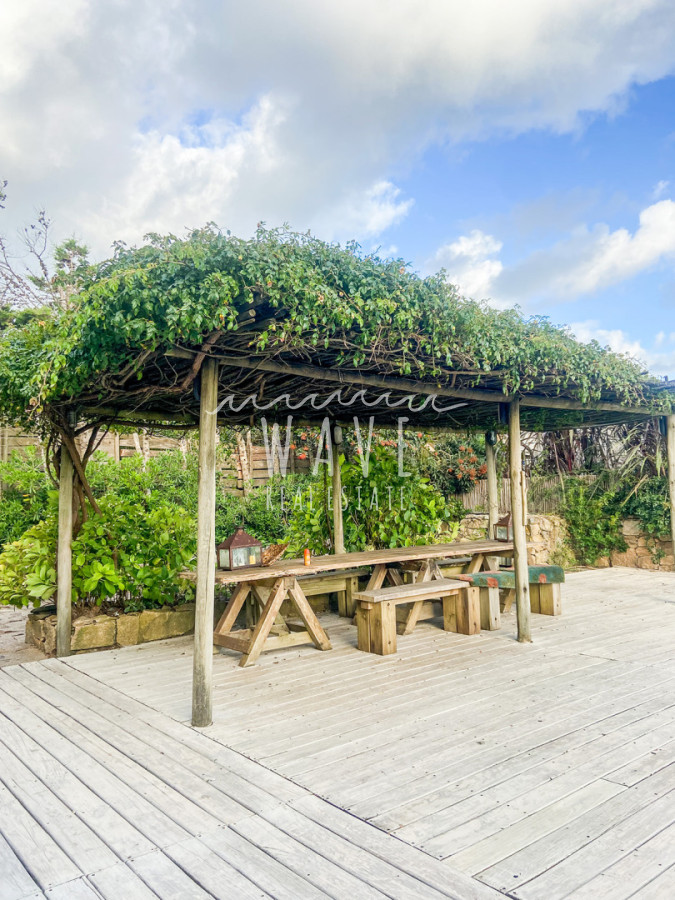 Casa ID.5179 - Venta de casa de 5 dormitorios en Punta Piedras, Manantiales