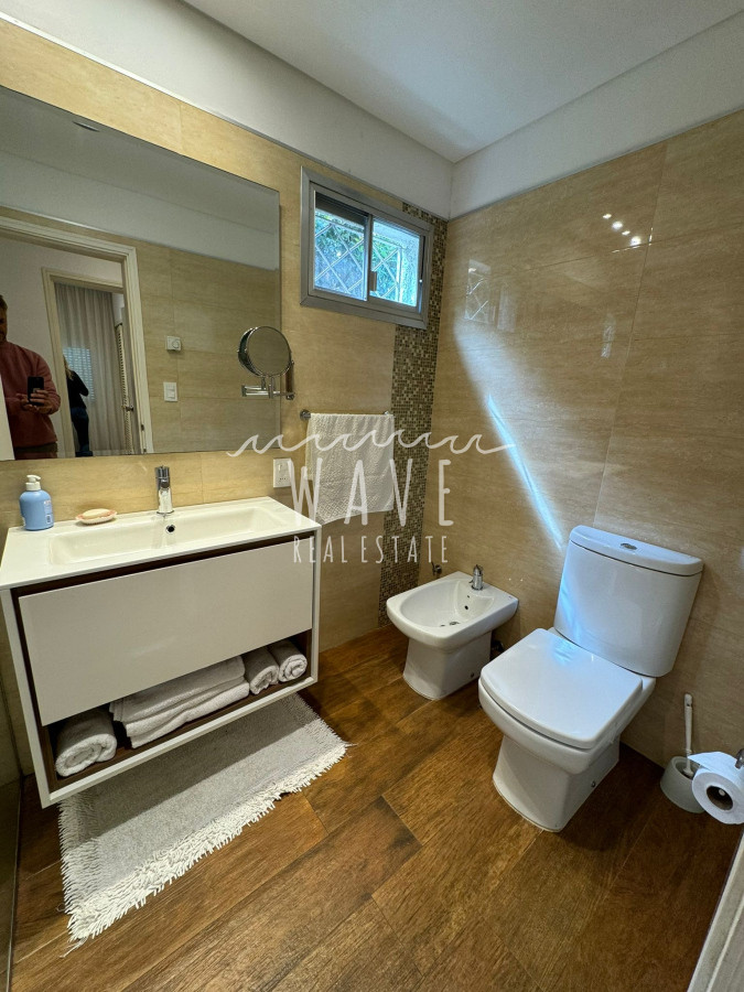 Casa ID.4536 - Venta espectacular casa 4 dorm Mansa, Punta del Este 
