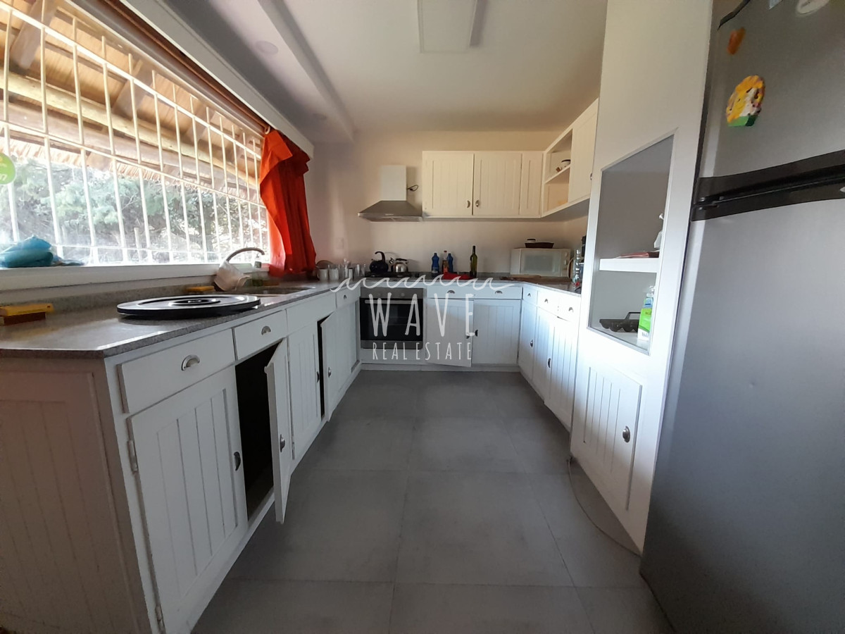 Casa ID.2120 - Casa de 3 dormitorios en Beverly Hills, Parada 8, Venta y Alquiler anual