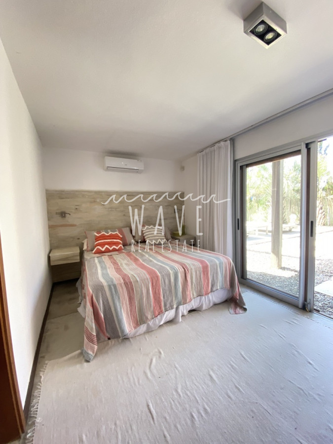 Casa ID.1409 - VENTA- JOSE IGNACIO-CASA CON PISCINA Y VISTA AL MAR-
