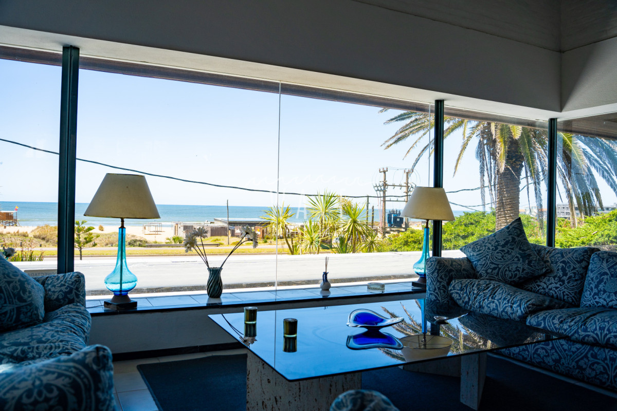 Casa ID.5220 - Venta de casa de 3 dormitorios + dep. en Montoya, La Barra