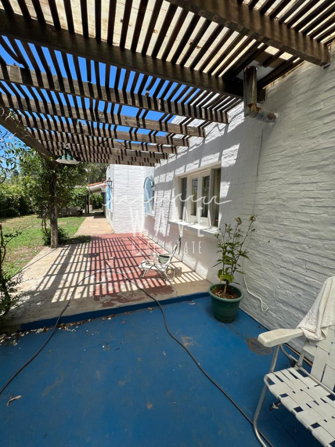 Casa ID.1674 - La Barra, El Tesoro, a 1 cuadra de Ruta 10. 3 dormitorios.