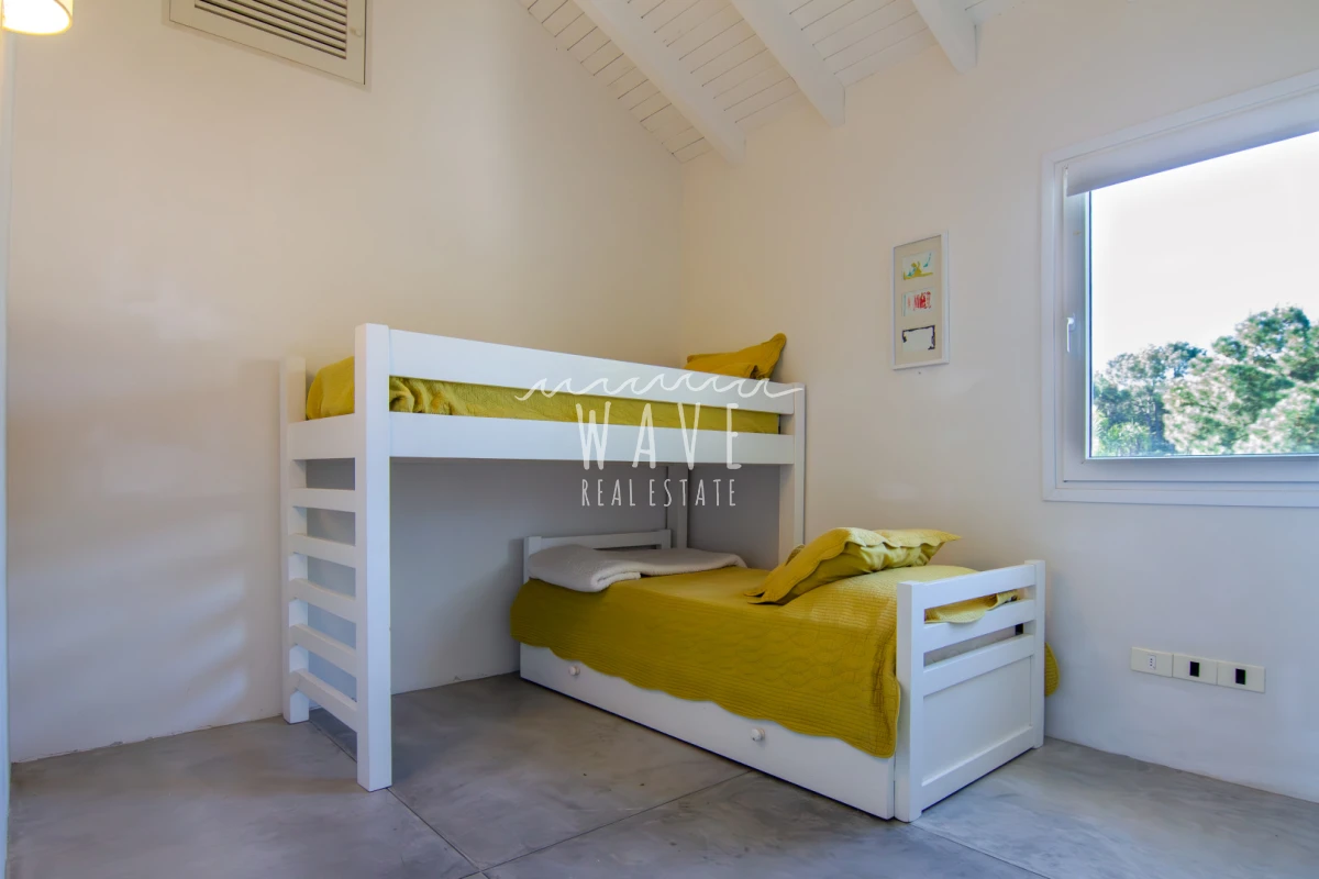 Casa ID.6135 - Venta Alquiler Casa 4 dormitorios y servicio Pinar del Faro 