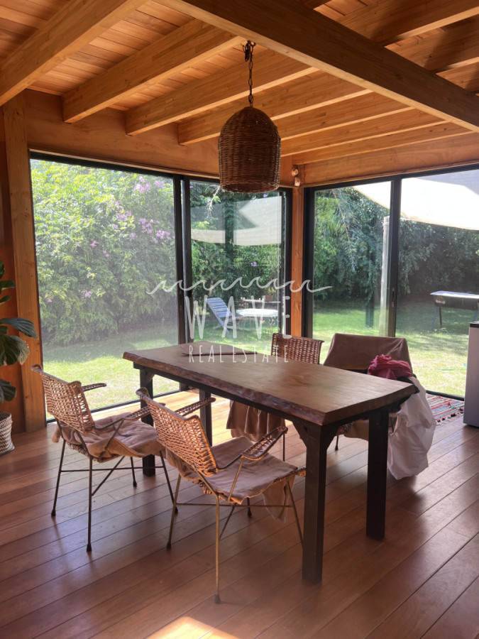Casa ID.1633 - Alquiler de Verano, Casa de 2 dormitorios en Balneario Buenos Aires, 90 m2