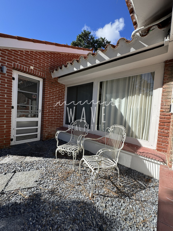 Casa ID.4878 - Casa a la Venta, con 5 dormitorios en Punta del Este