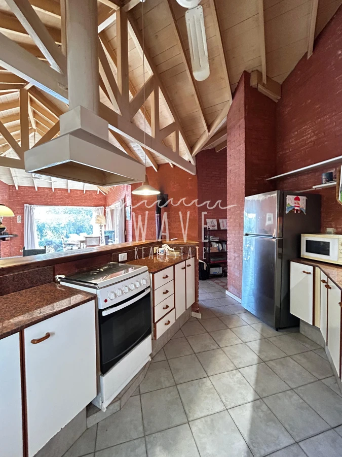Casa ID.3955 - Alquiler y venta Casa Barrio Privado, Punta del Este 