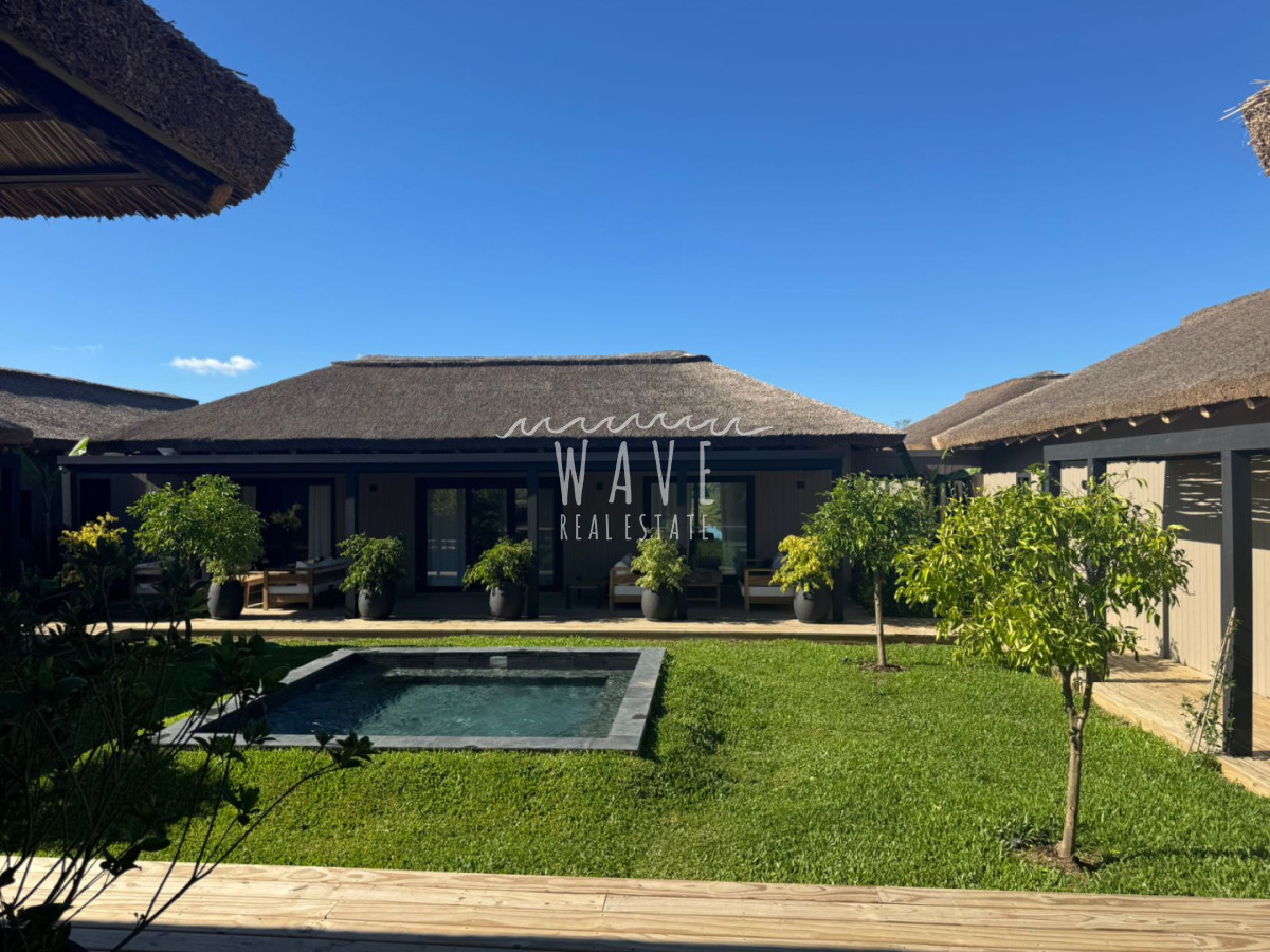 Casa ID.5430 - Venta Casa 4 Suite mas servicio Puerto Quetzal La Barra